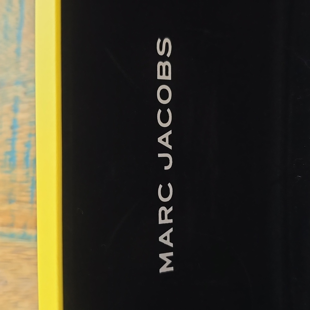 NEW Marc Jacobs Gold Designer Sunglasses - Picture 2 of 9